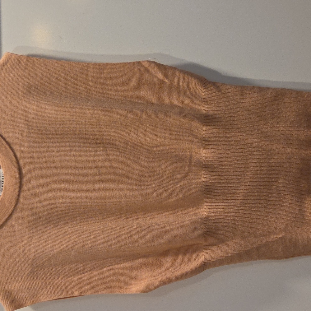 Molly Bracken Premium Knit Top in Peach NWOT - Picture 7 of 10